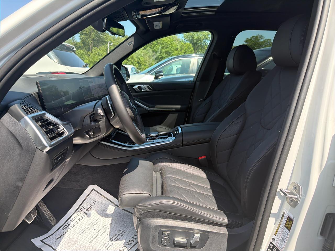 BMW X5 xDrive40i Sports Activity Vehicle 2025