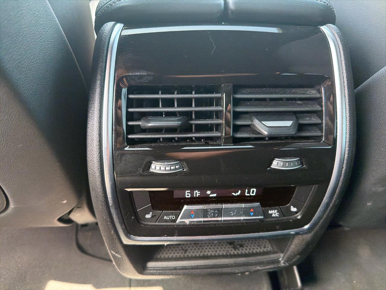 BMW X5 xDrive40i Sports Activity Vehicle 2025