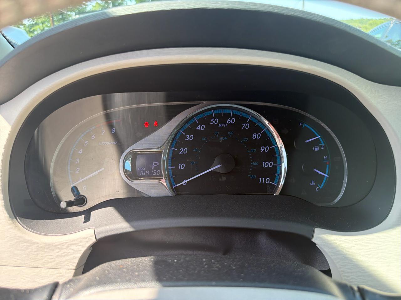 Toyota Sienna 5dr 7-Pass Van V6 XLE AWD (Natl) 2012