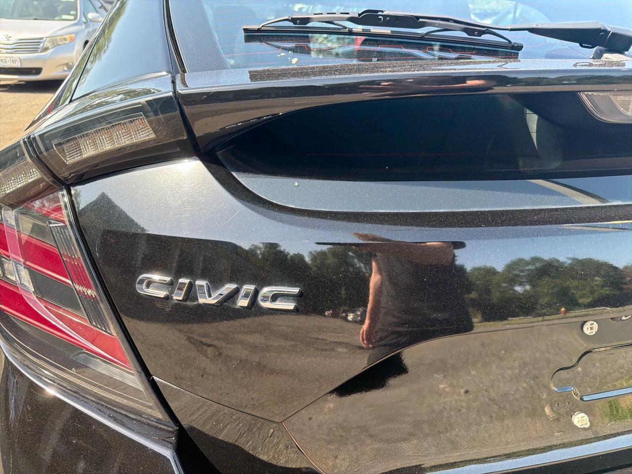 Honda Civic Hatchback EX-L Navi CVT 2017