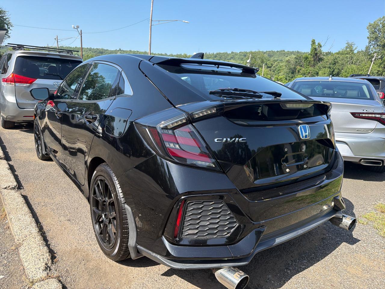 Honda Civic Hatchback EX-L Navi CVT 2017