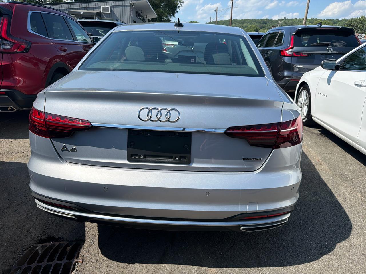 Audi A4 Sedan Premium 40 TFSI quattro 2022