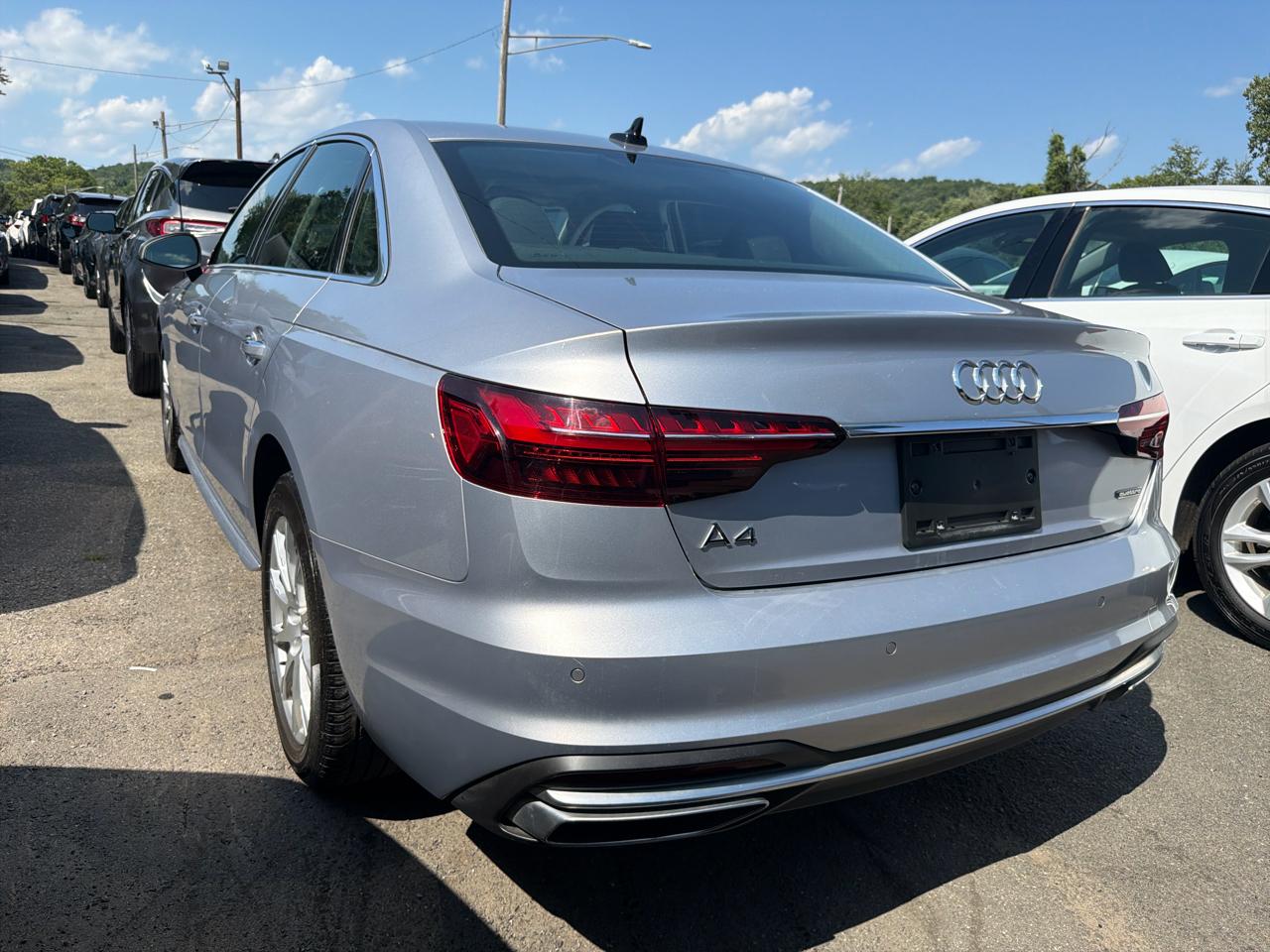 Audi A4 Sedan Premium 40 TFSI quattro 2022