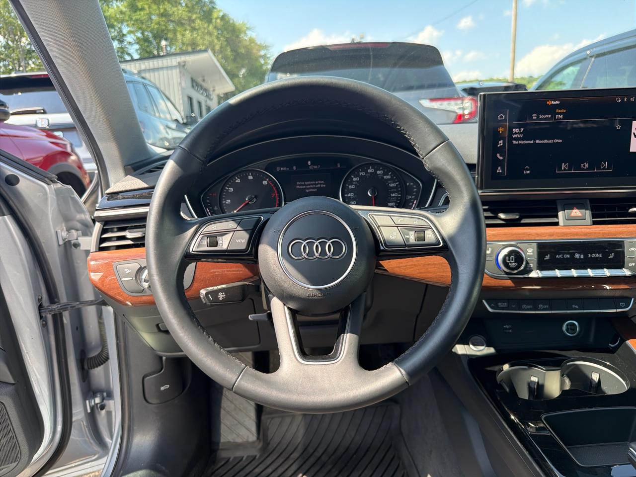 Audi A4 Sedan Premium 40 TFSI quattro 2022