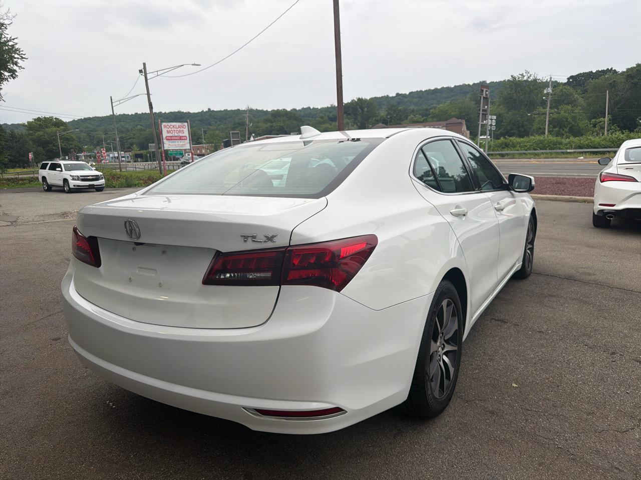 Acura TLX 4dr Sdn FWD Tech 2016