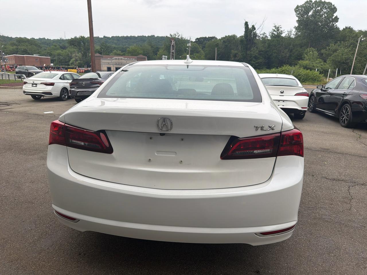 Acura TLX 4dr Sdn FWD Tech 2016