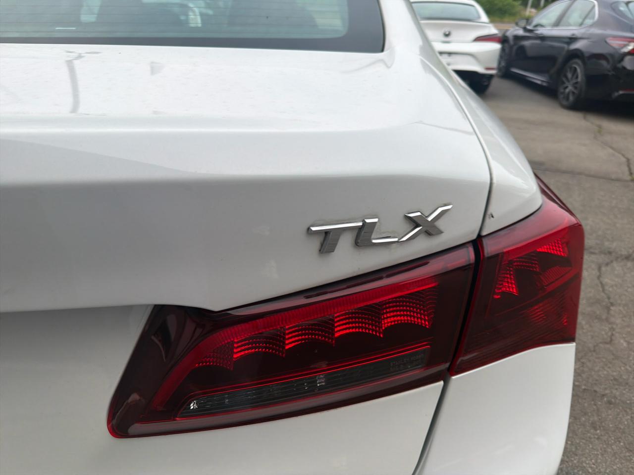 Acura TLX 4dr Sdn FWD Tech 2016