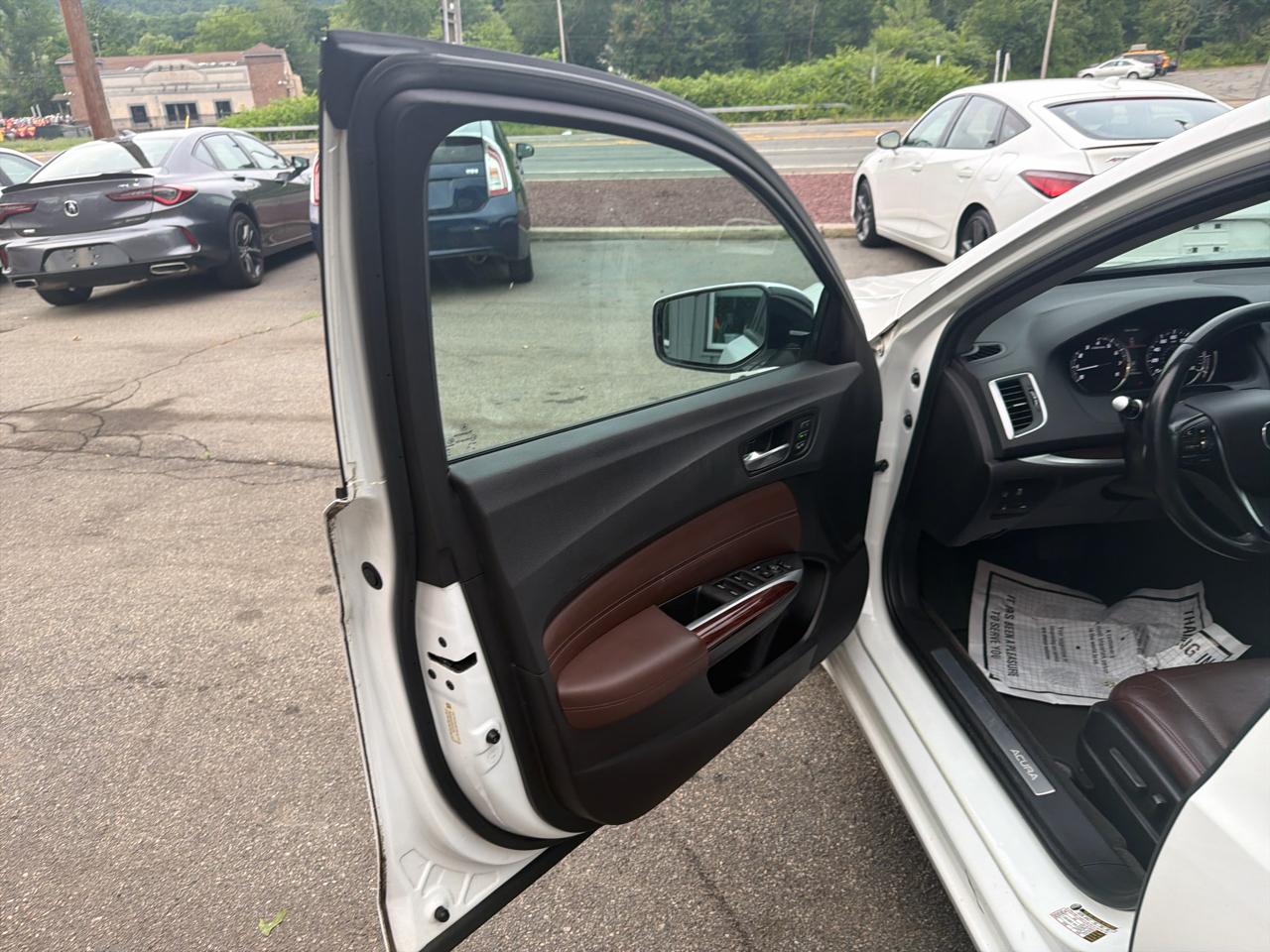 Acura TLX 4dr Sdn FWD Tech 2016