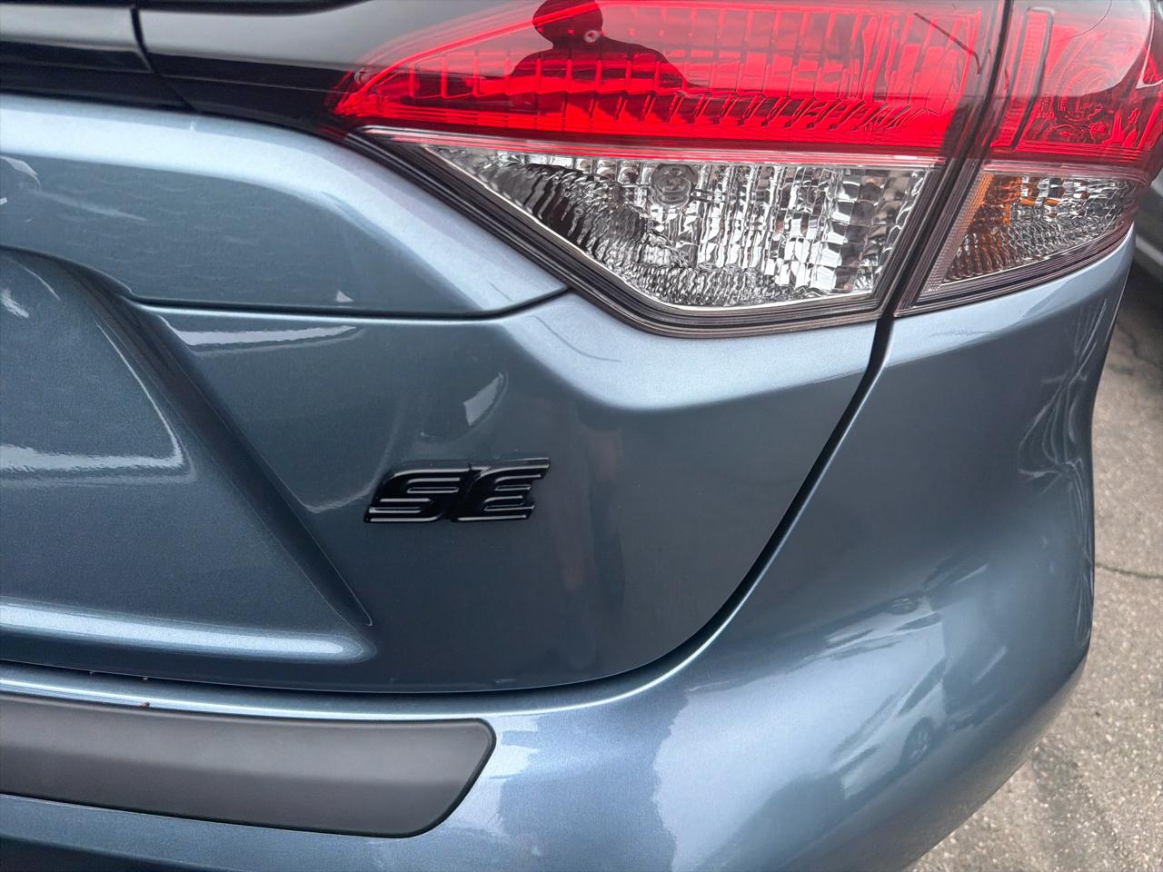 Toyota Corolla SE CVT (Natl) 2023