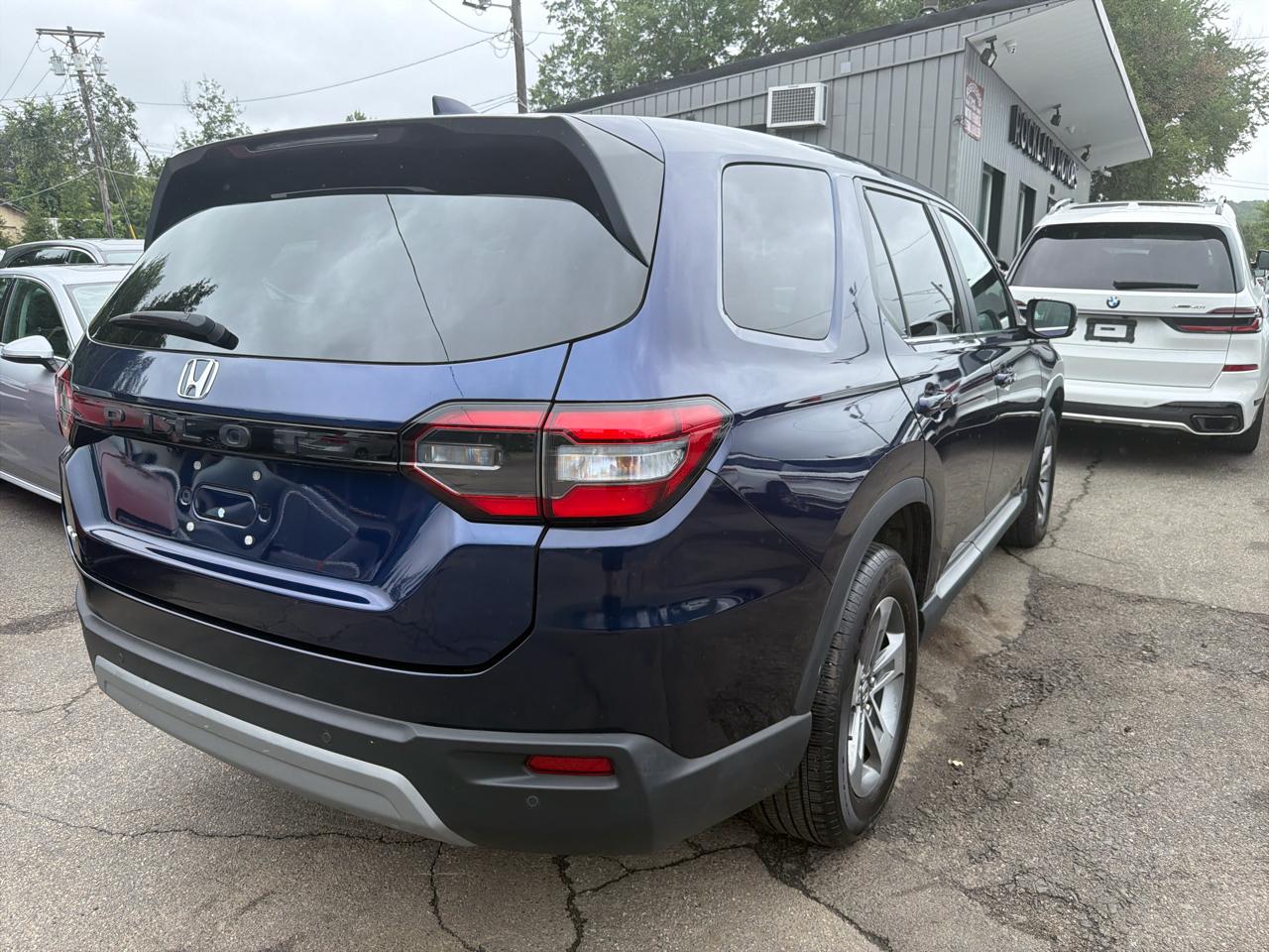 Honda Pilot EX-L 8 Passenger AWD 2023