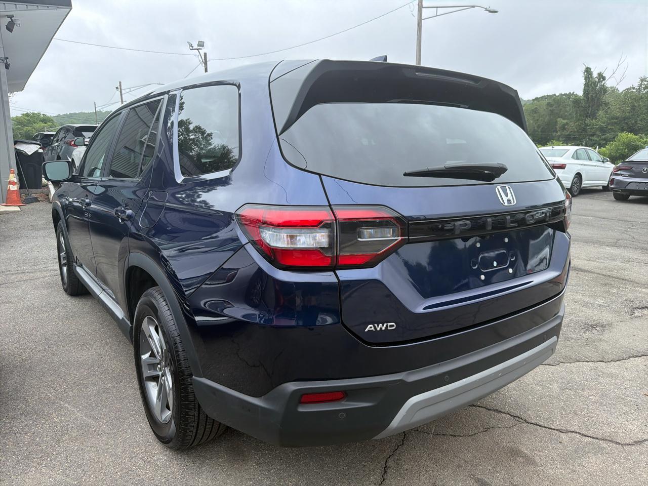 Honda Pilot EX-L 8 Passenger AWD 2023