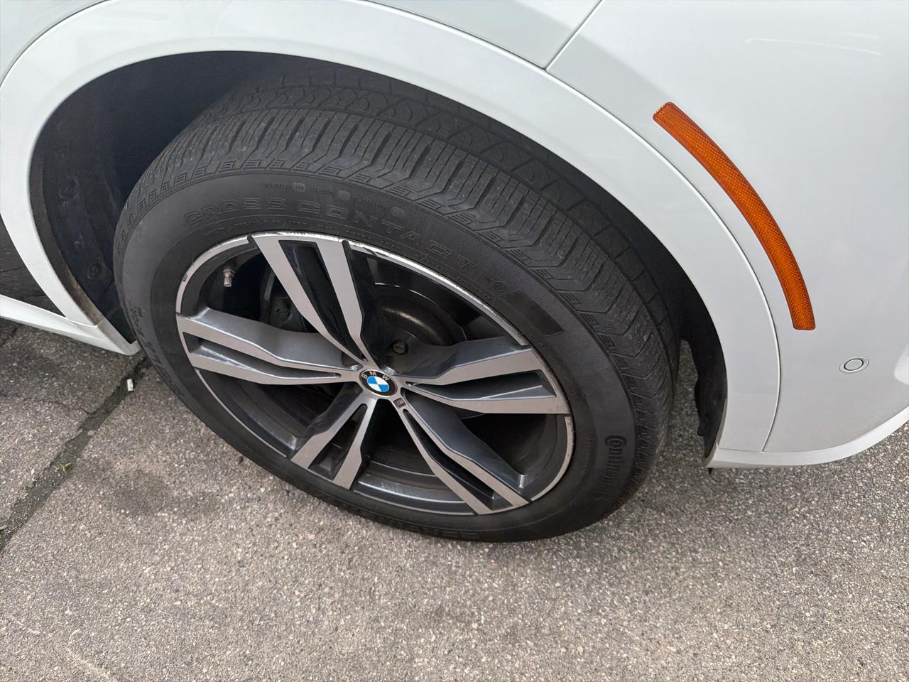 BMW X7  2024
