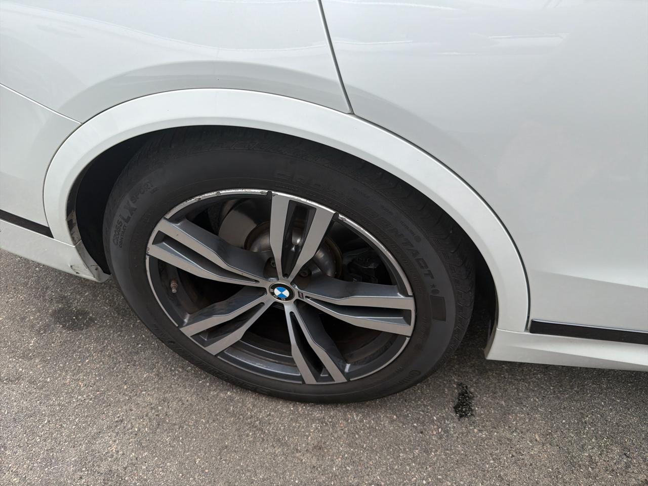 BMW X7  2024
