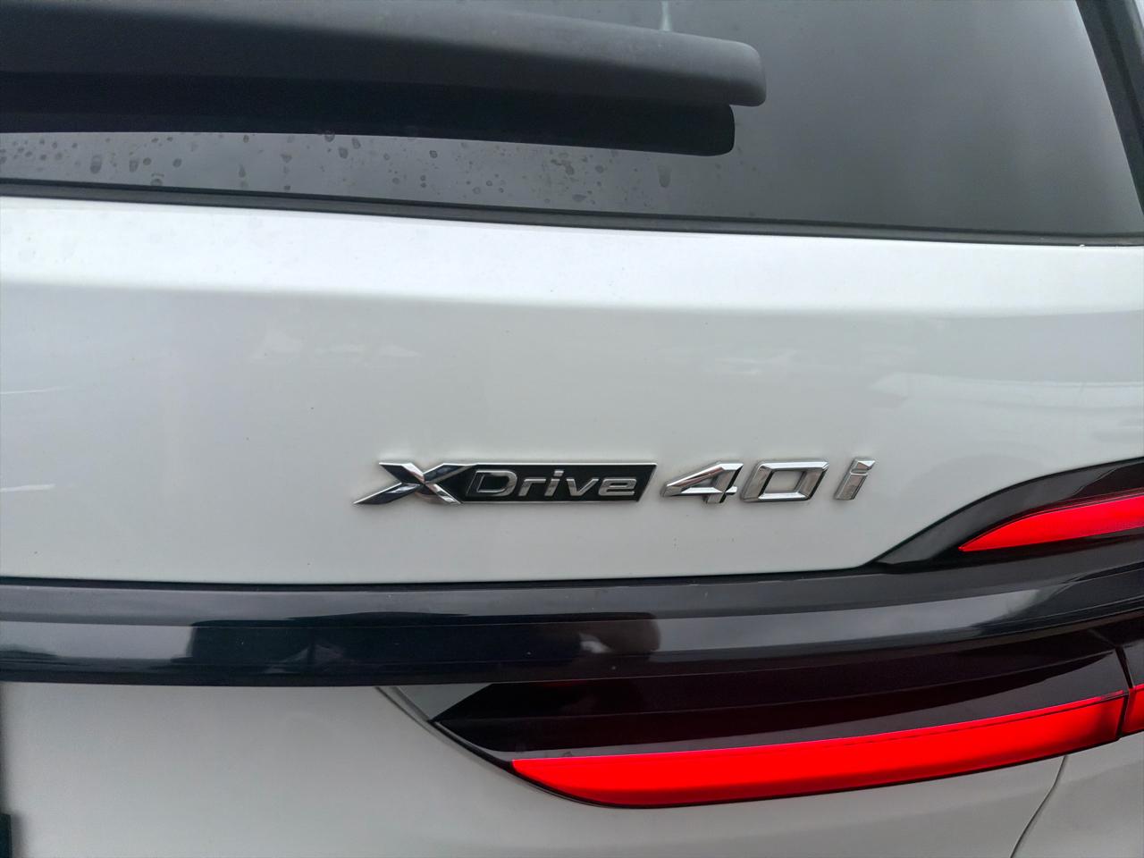 BMW X7  2024