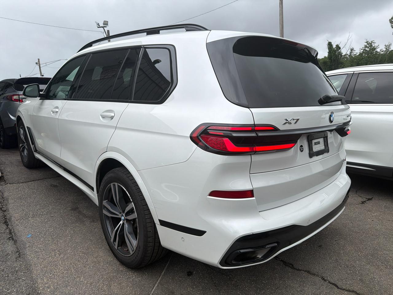 BMW X7  2024