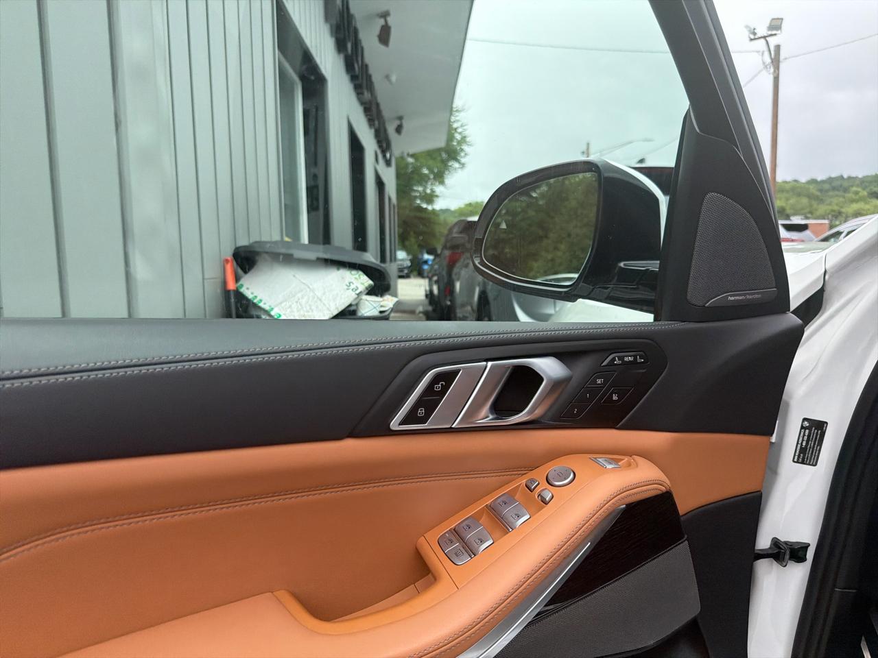BMW X7  2024