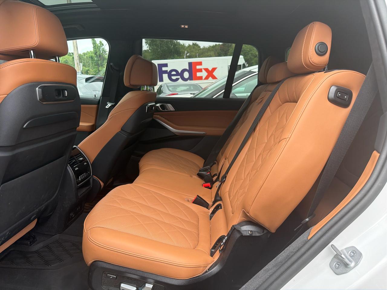 BMW X7  2024