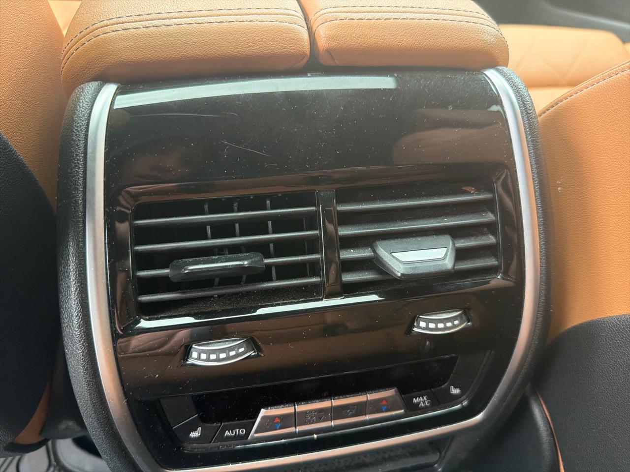 BMW X7  2024