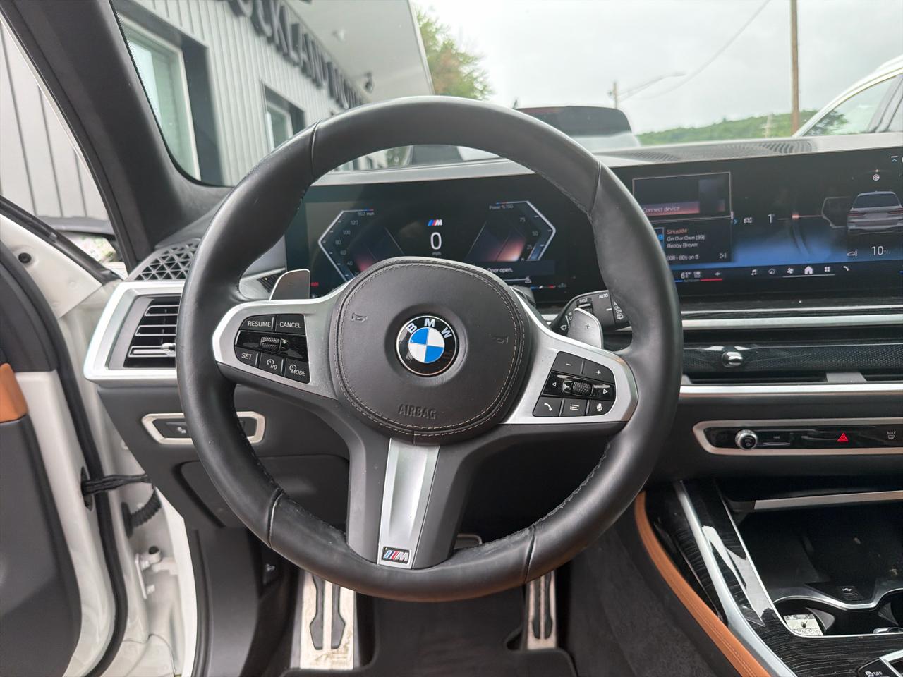 BMW X7  2024