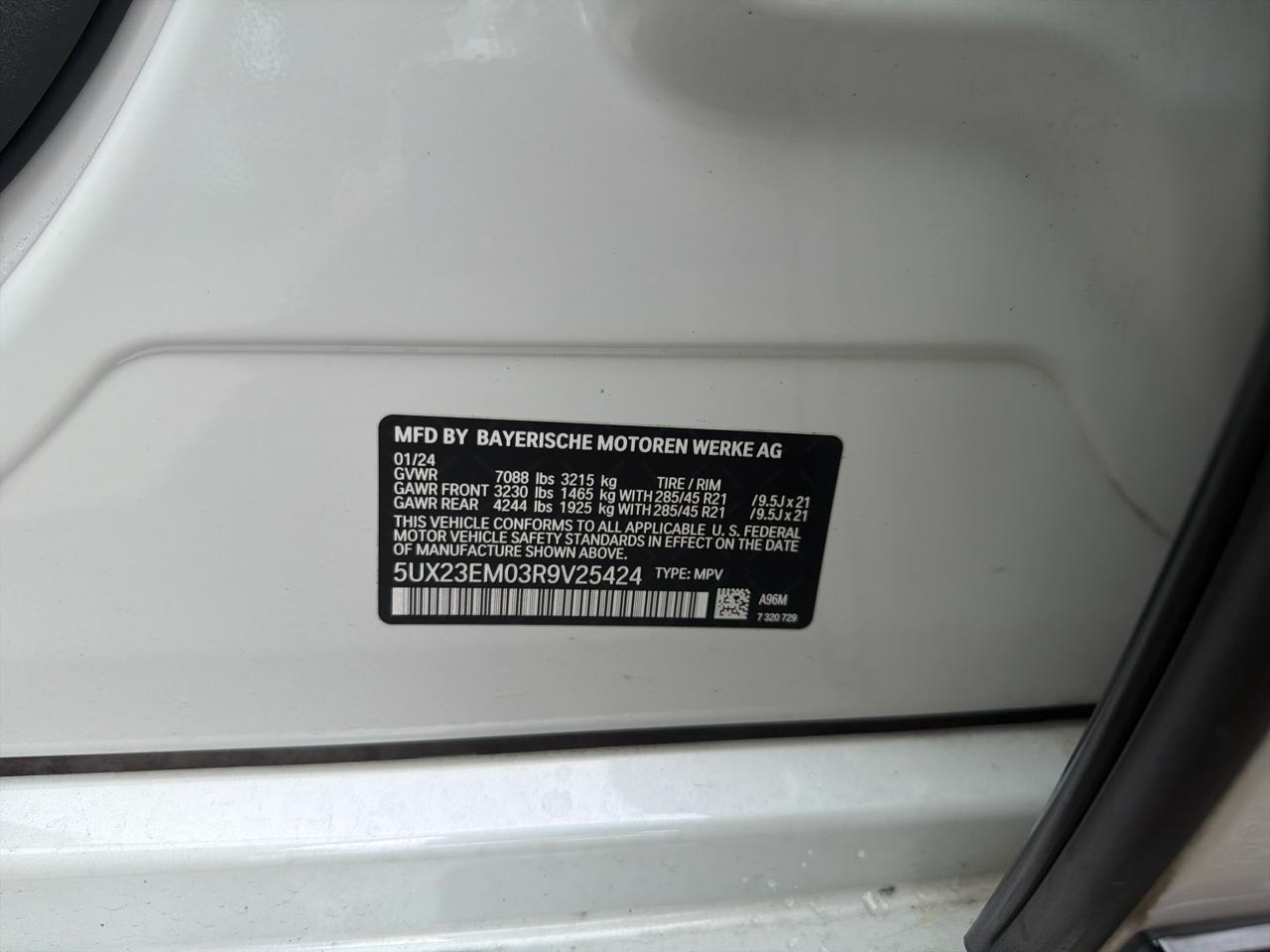 BMW X7  2024