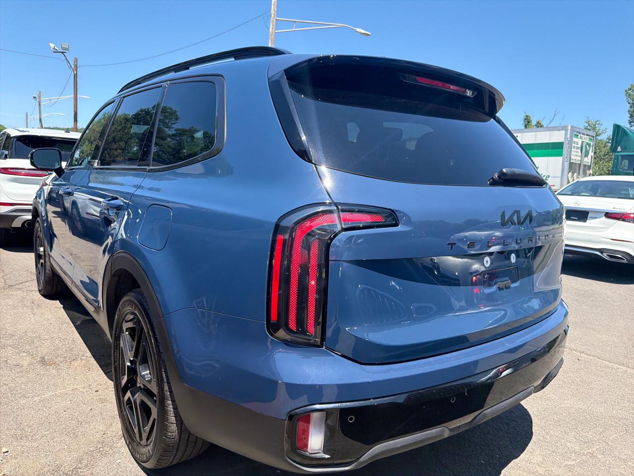 Kia Telluride SX-Prestige X-Line AWD 2025
