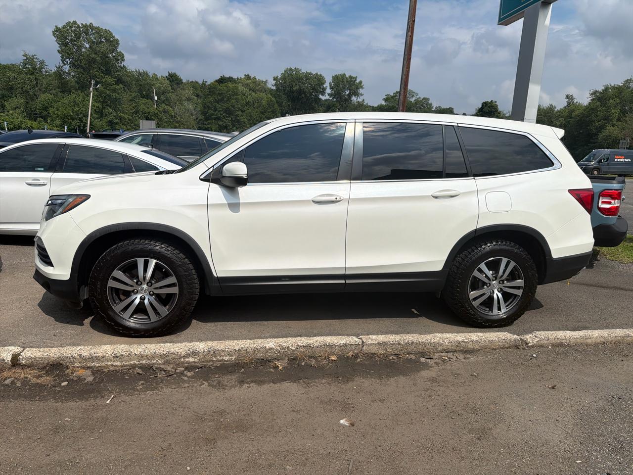 Honda Pilot EX-L w/Navigation AWD 2017