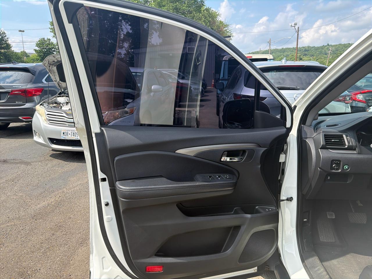 Honda Pilot EX-L w/Navigation AWD 2017