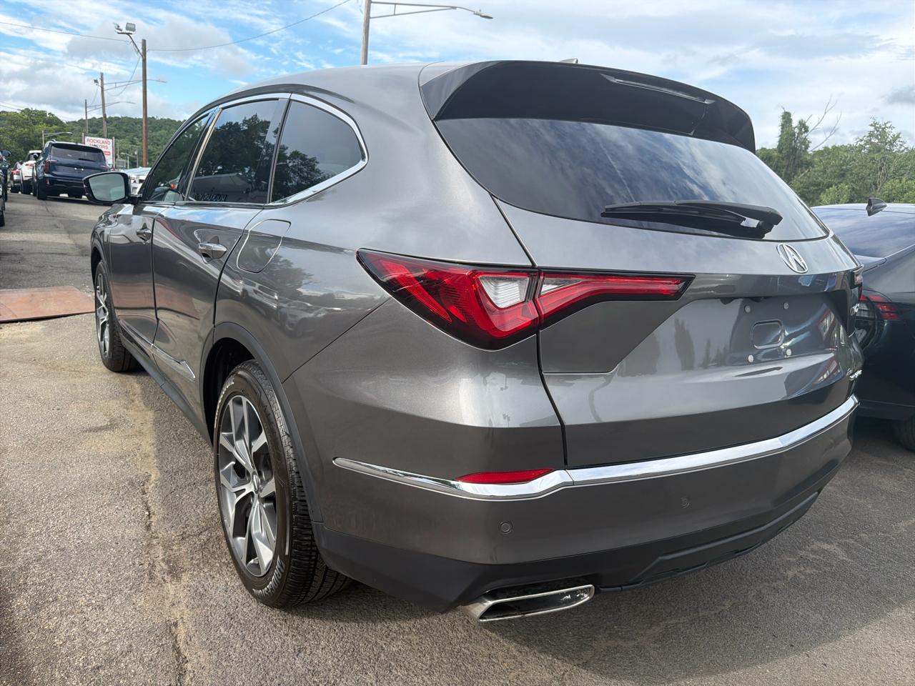 Acura MDX SH-AWD w/Technology Package 2023