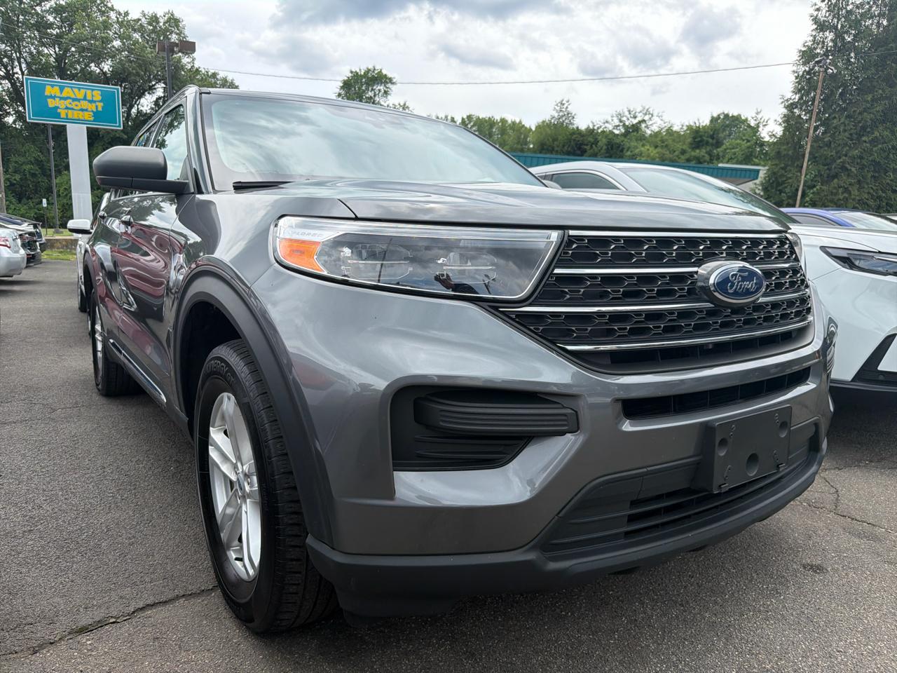 Ford Explorer XLT 2023
