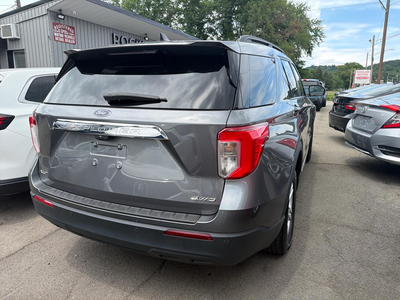 Ford Explorer XLT 2023