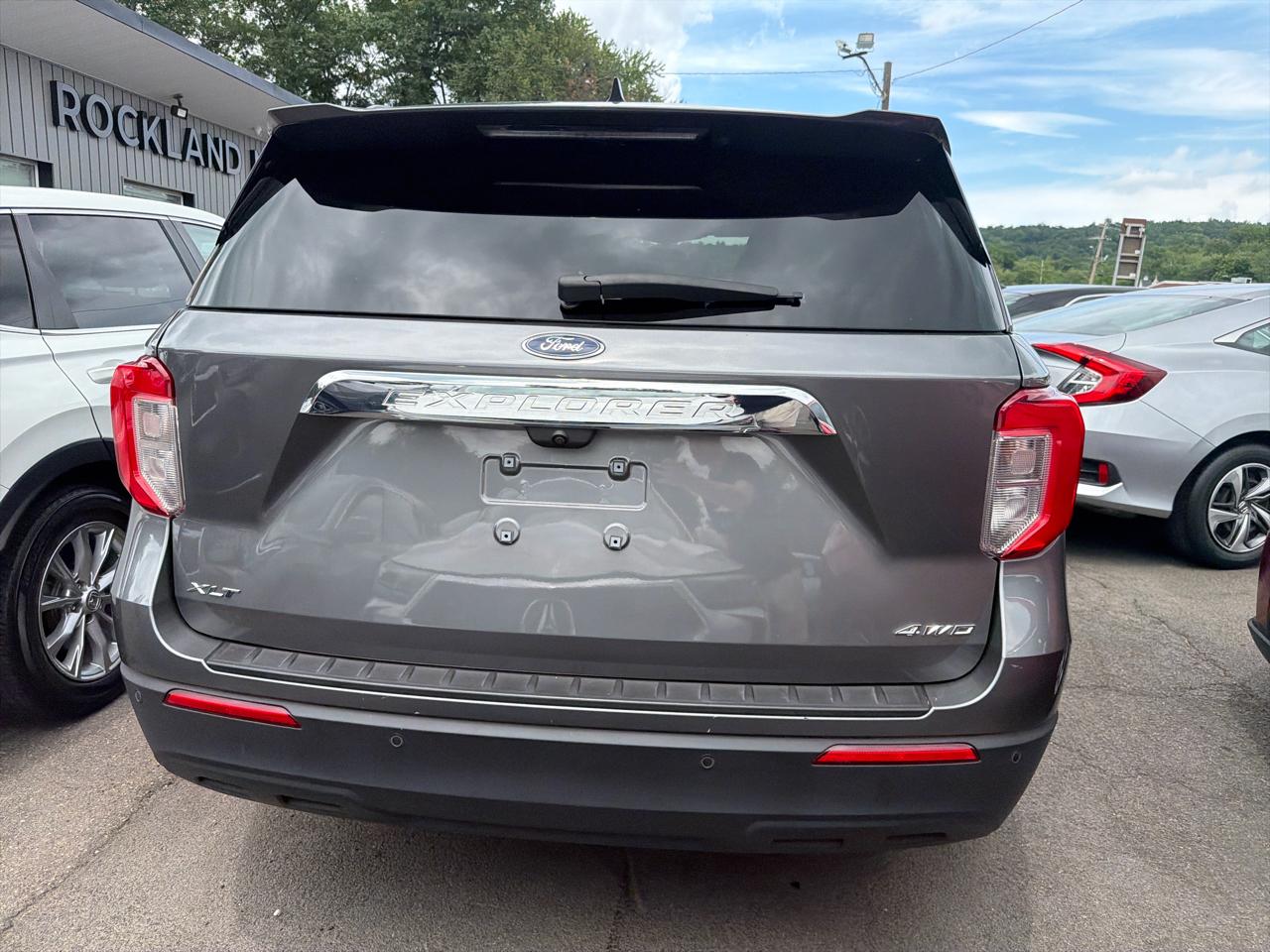 Ford Explorer XLT 2023