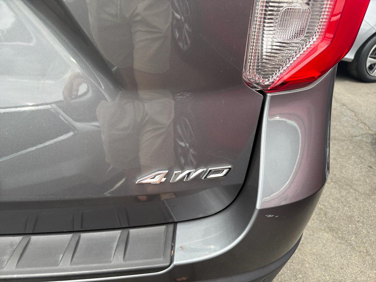 Ford Explorer XLT 2023