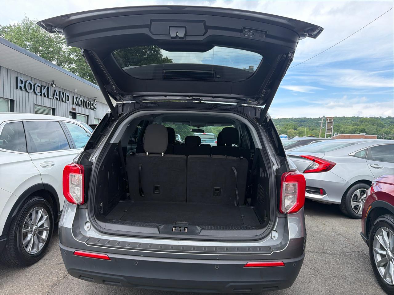 Ford Explorer XLT 2023