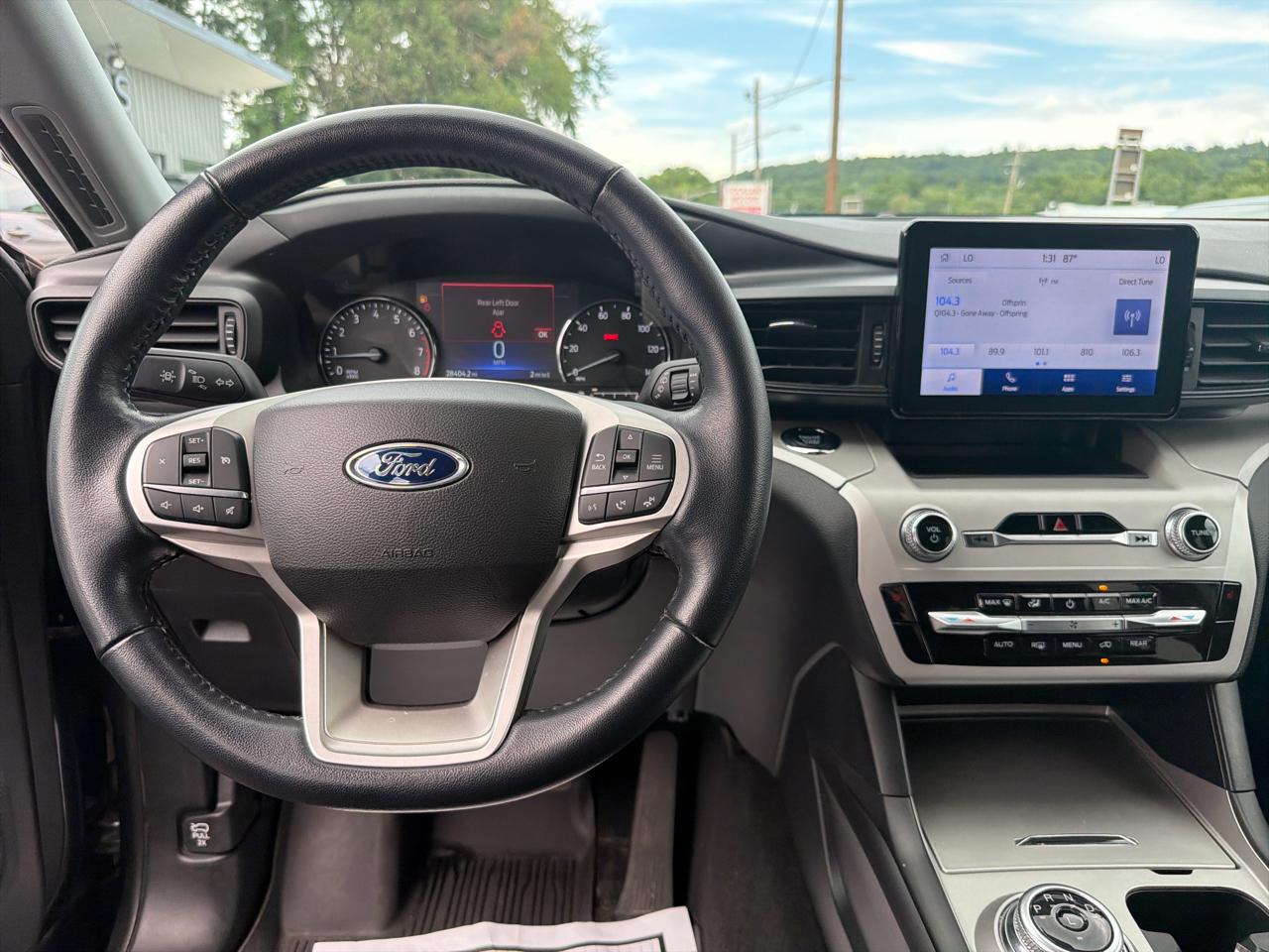 Ford Explorer XLT 2023