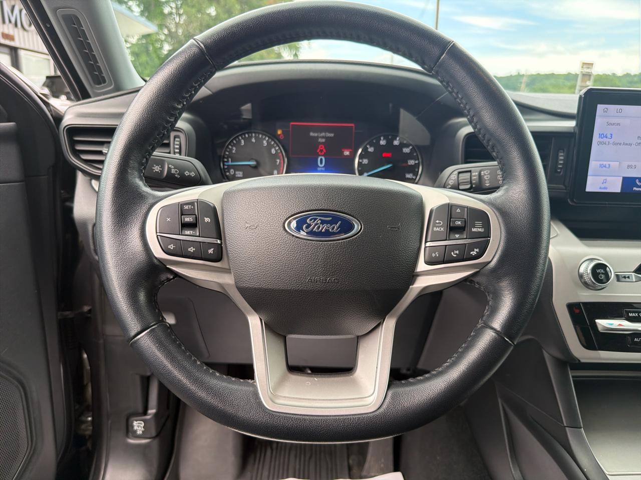 Ford Explorer XLT 2023
