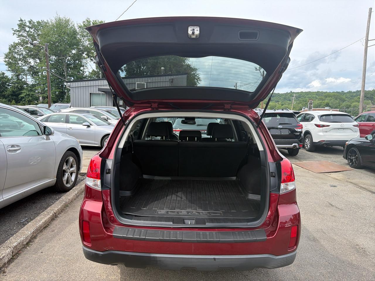 Subaru Outback 4dr Wgn H4 Auto 2.5i Limited 2012