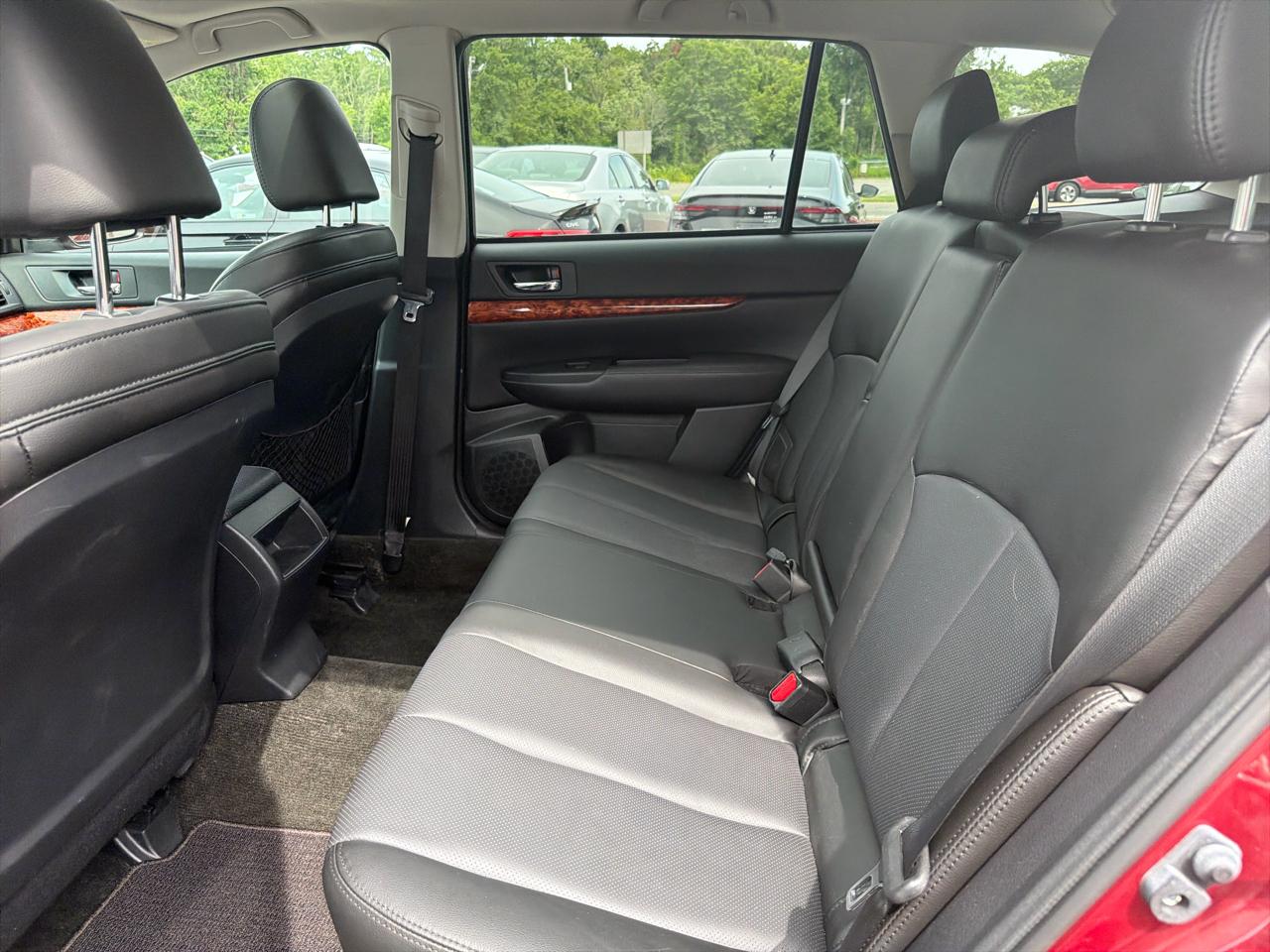 Subaru Outback 4dr Wgn H4 Auto 2.5i Limited 2012