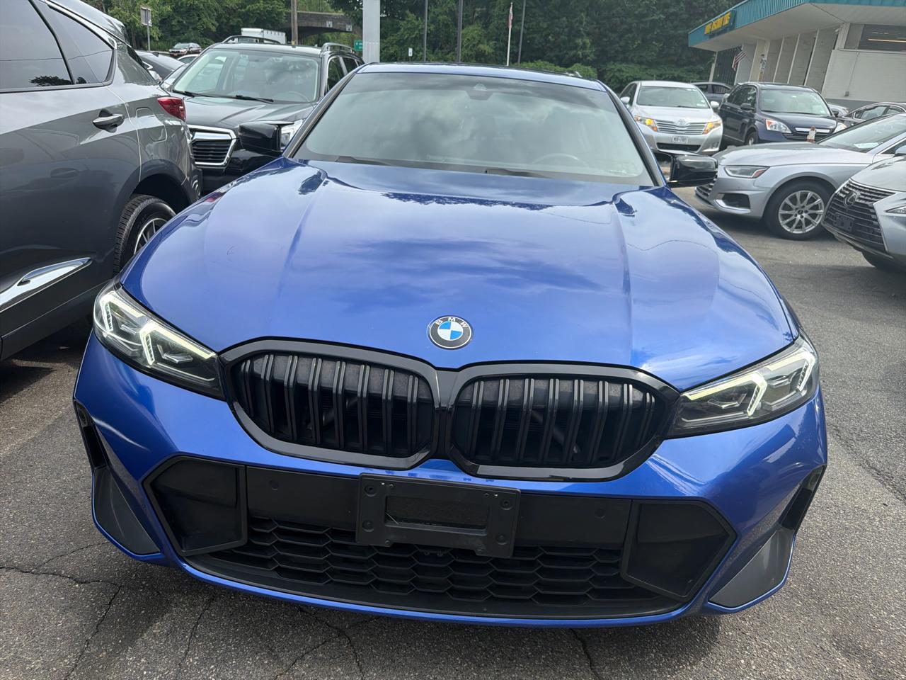 BMW 3 Series  2023