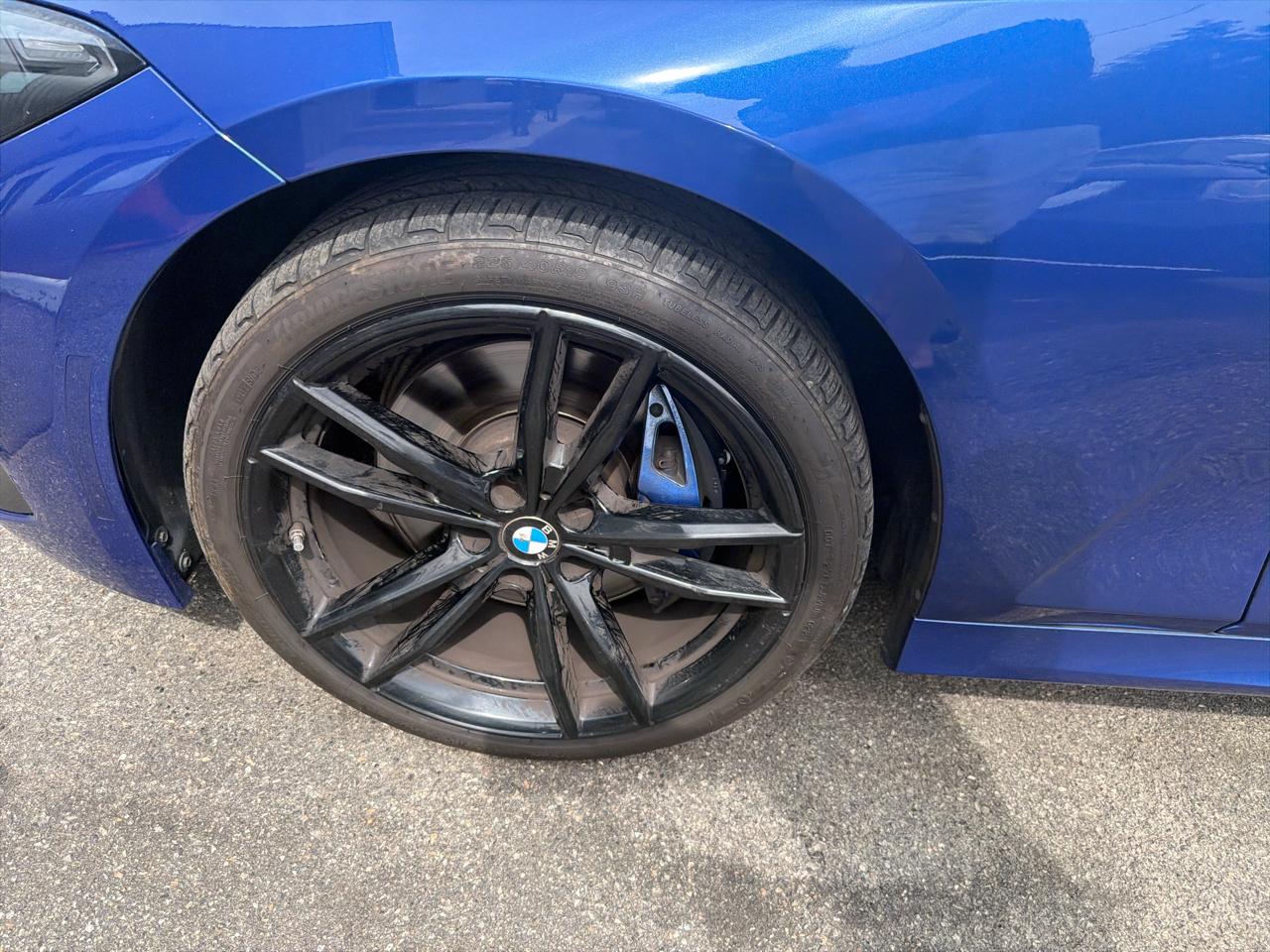 BMW 3 Series  2023