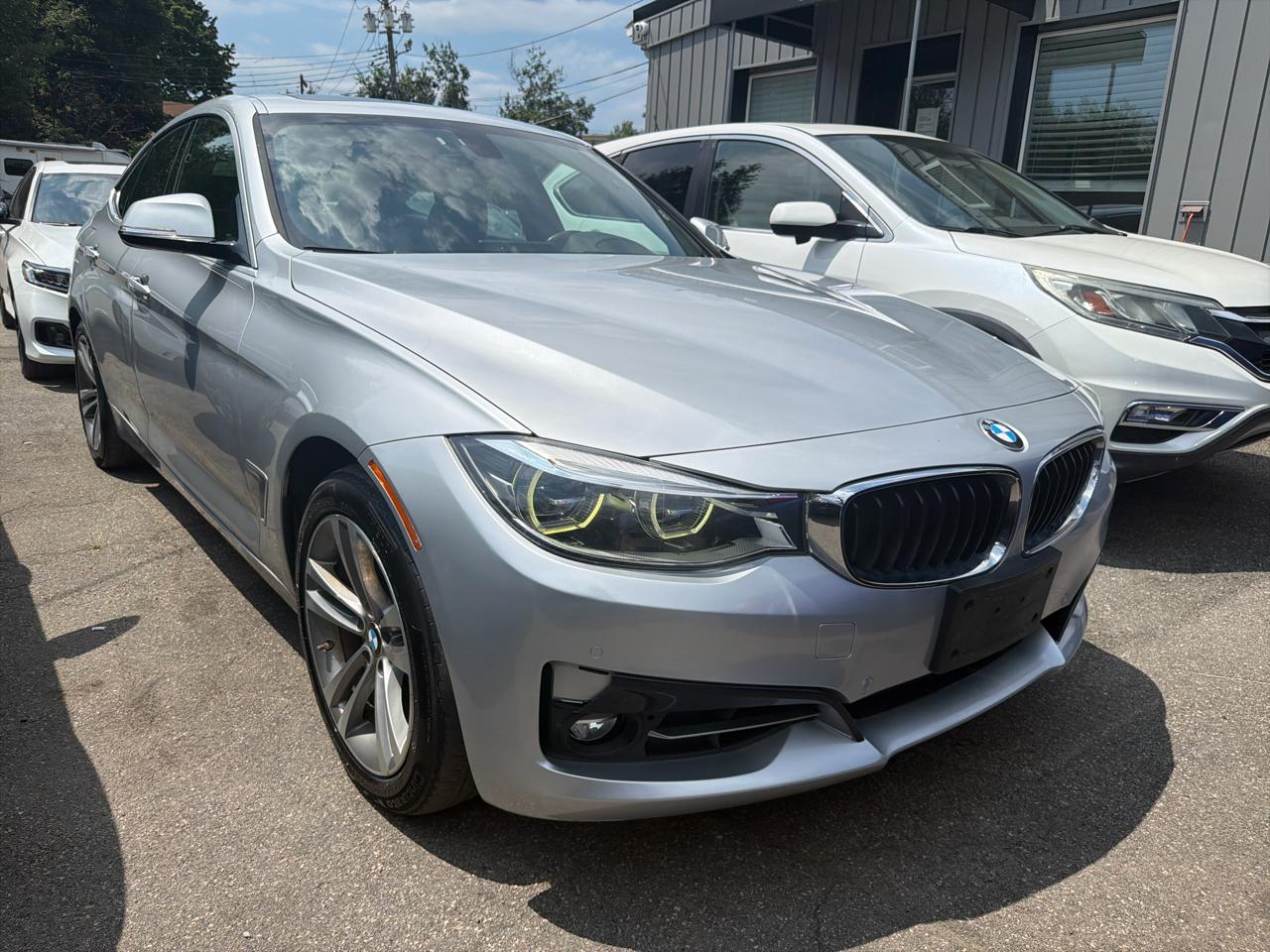 BMW 3 Series 330i xDrive Gran Turismo 2017