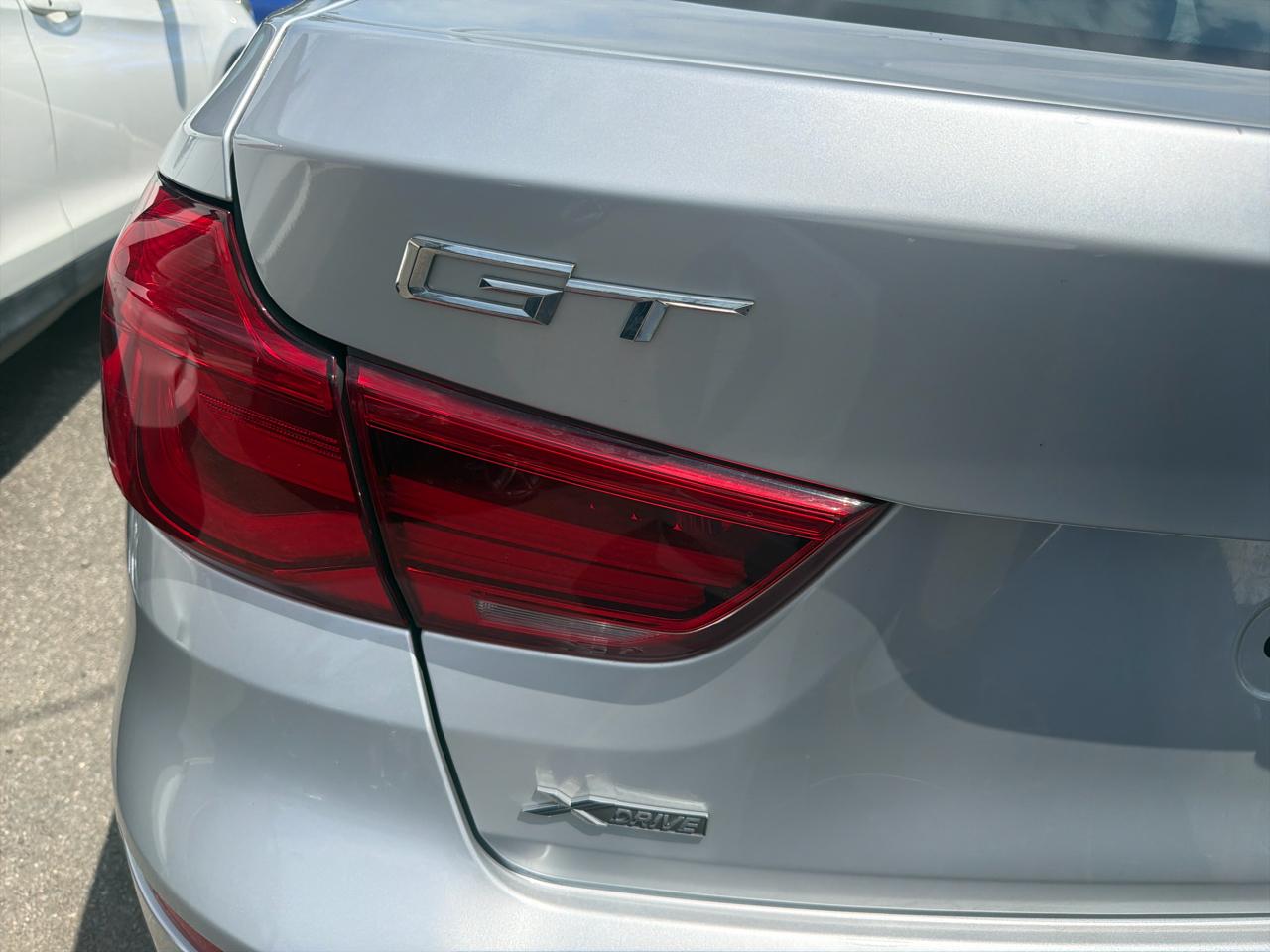 BMW 3 Series 330i xDrive Gran Turismo 2017