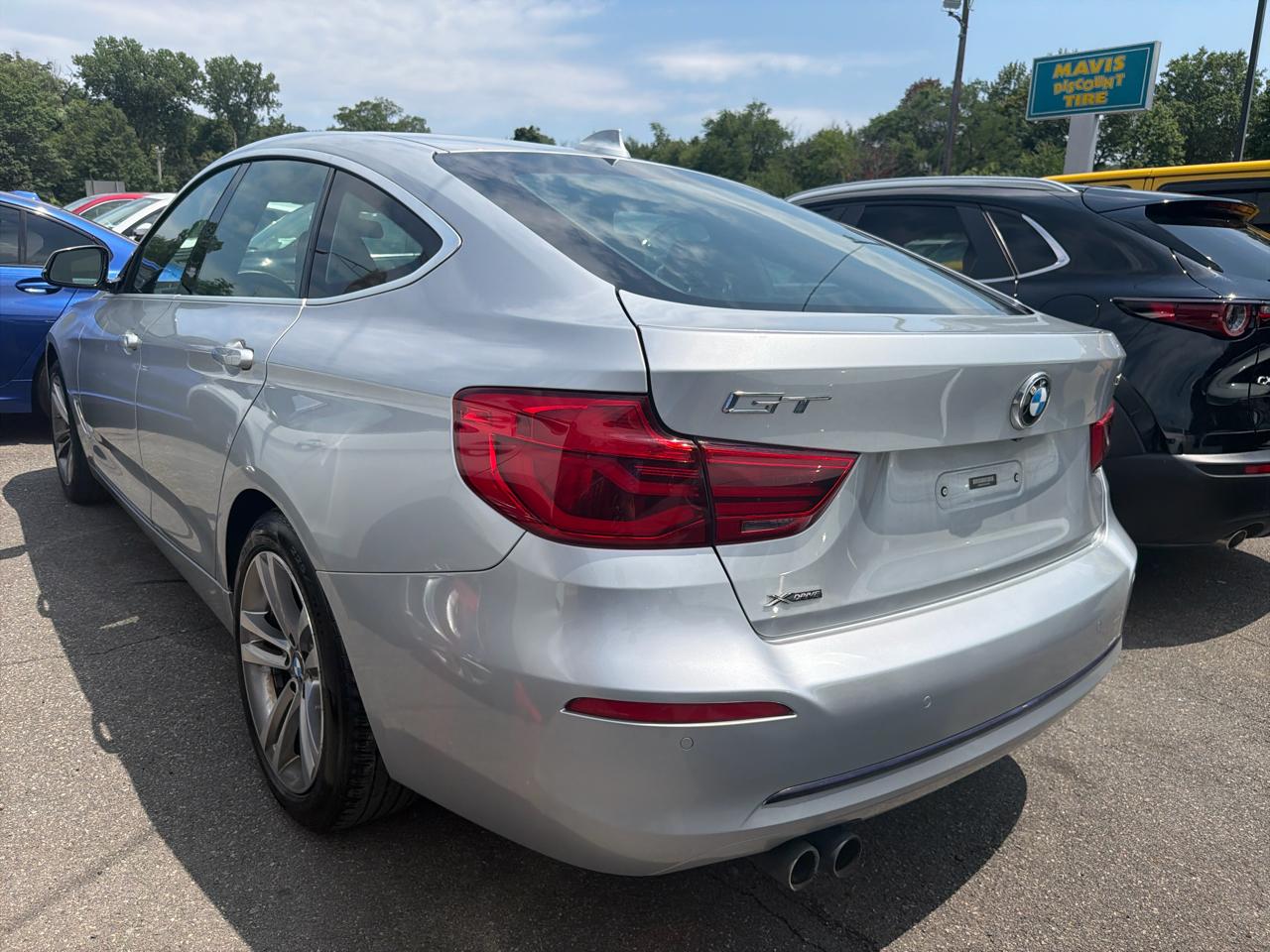 BMW 3 Series 330i xDrive Gran Turismo 2017