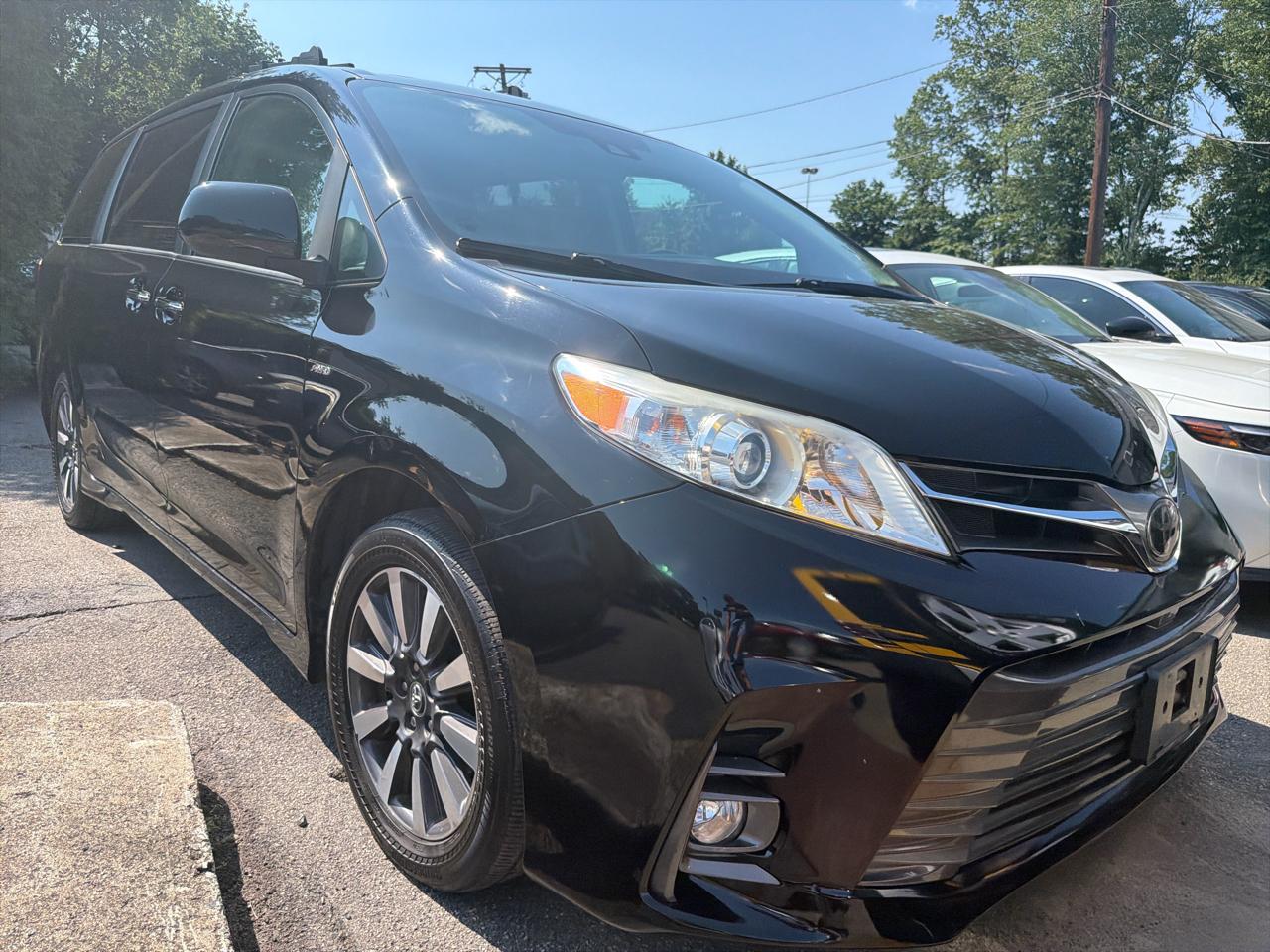 Toyota Sienna Limited Premium AWD 7-Passenger (Natl) 2018