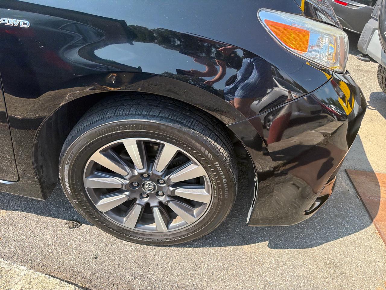 Toyota Sienna Limited Premium AWD 7-Passenger (Natl) 2018