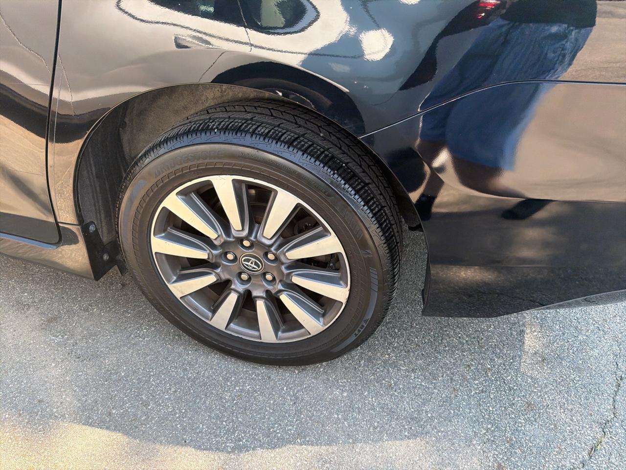 Toyota Sienna Limited Premium AWD 7-Passenger (Natl) 2018