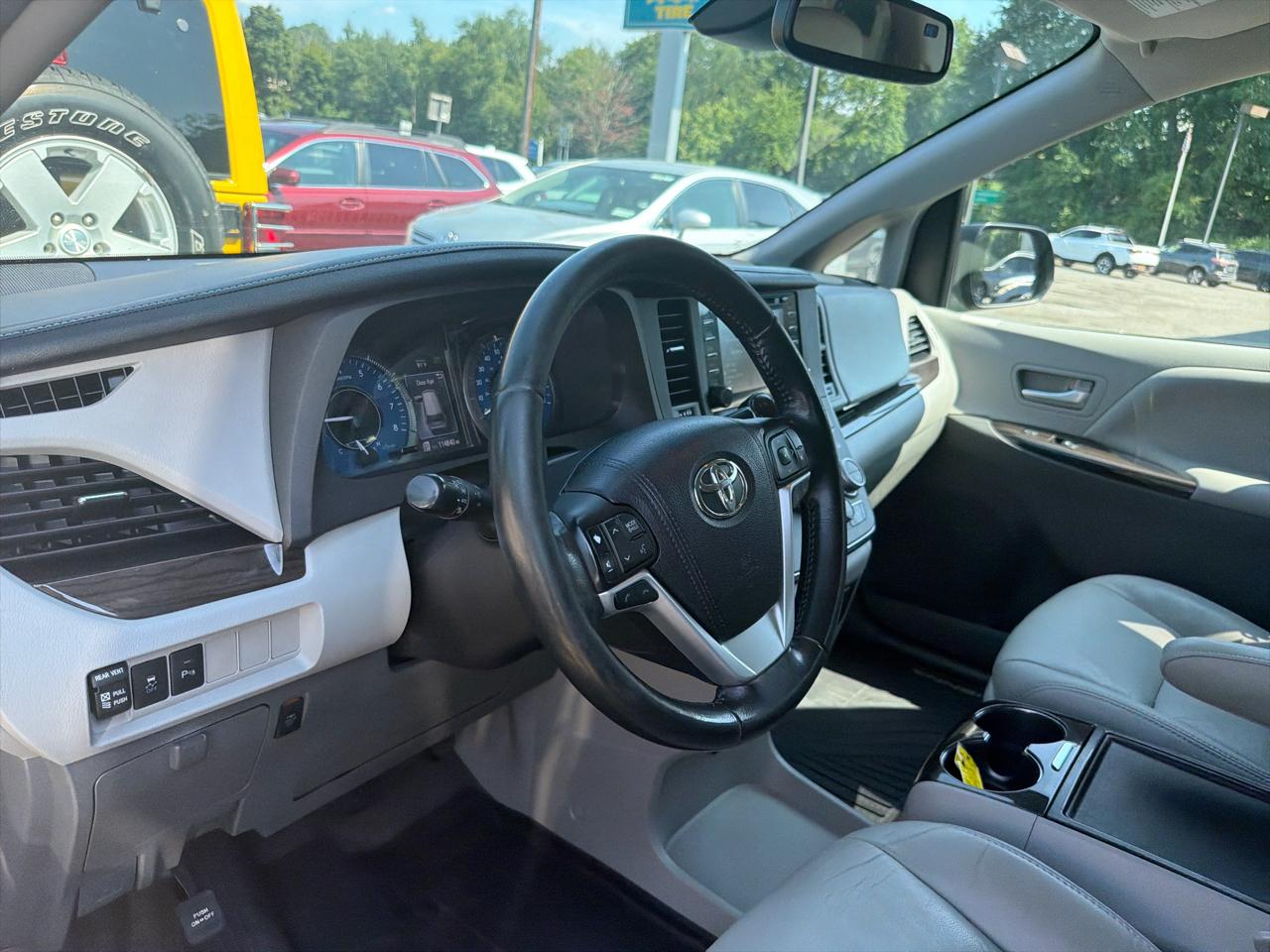 Toyota Sienna Limited Premium AWD 7-Passenger (Natl) 2018