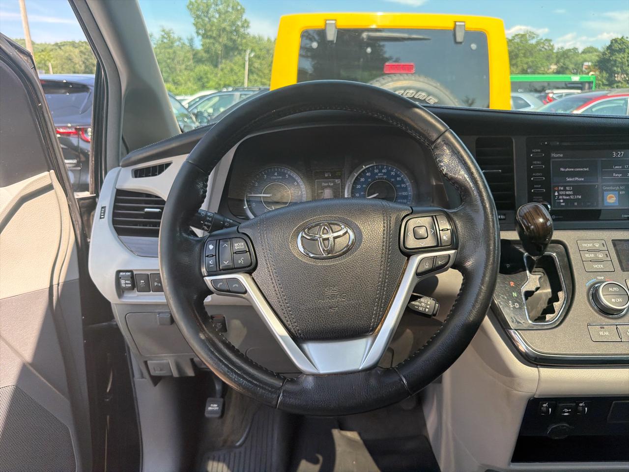 Toyota Sienna Limited Premium AWD 7-Passenger (Natl) 2018