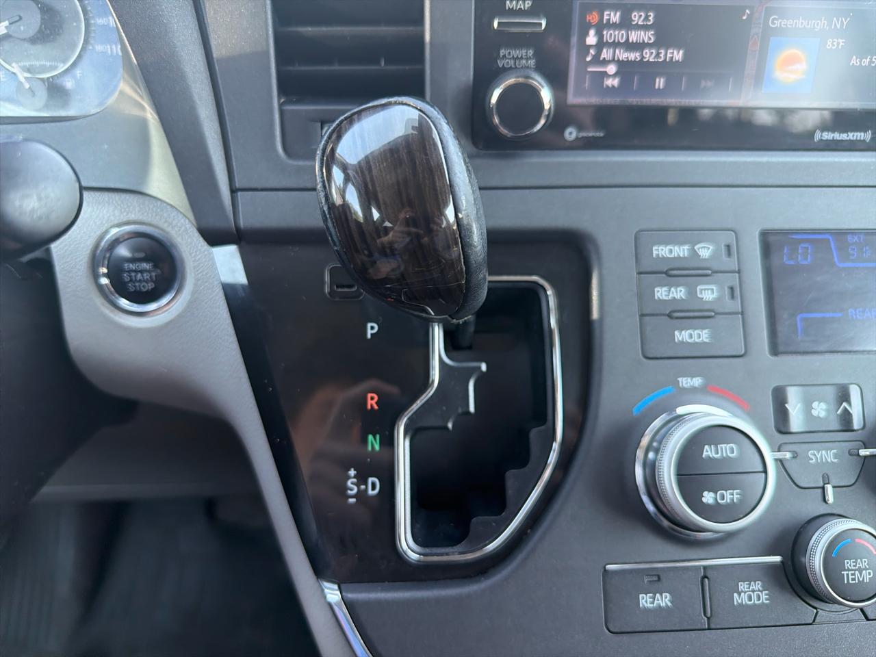 Toyota Sienna Limited Premium AWD 7-Passenger (Natl) 2018
