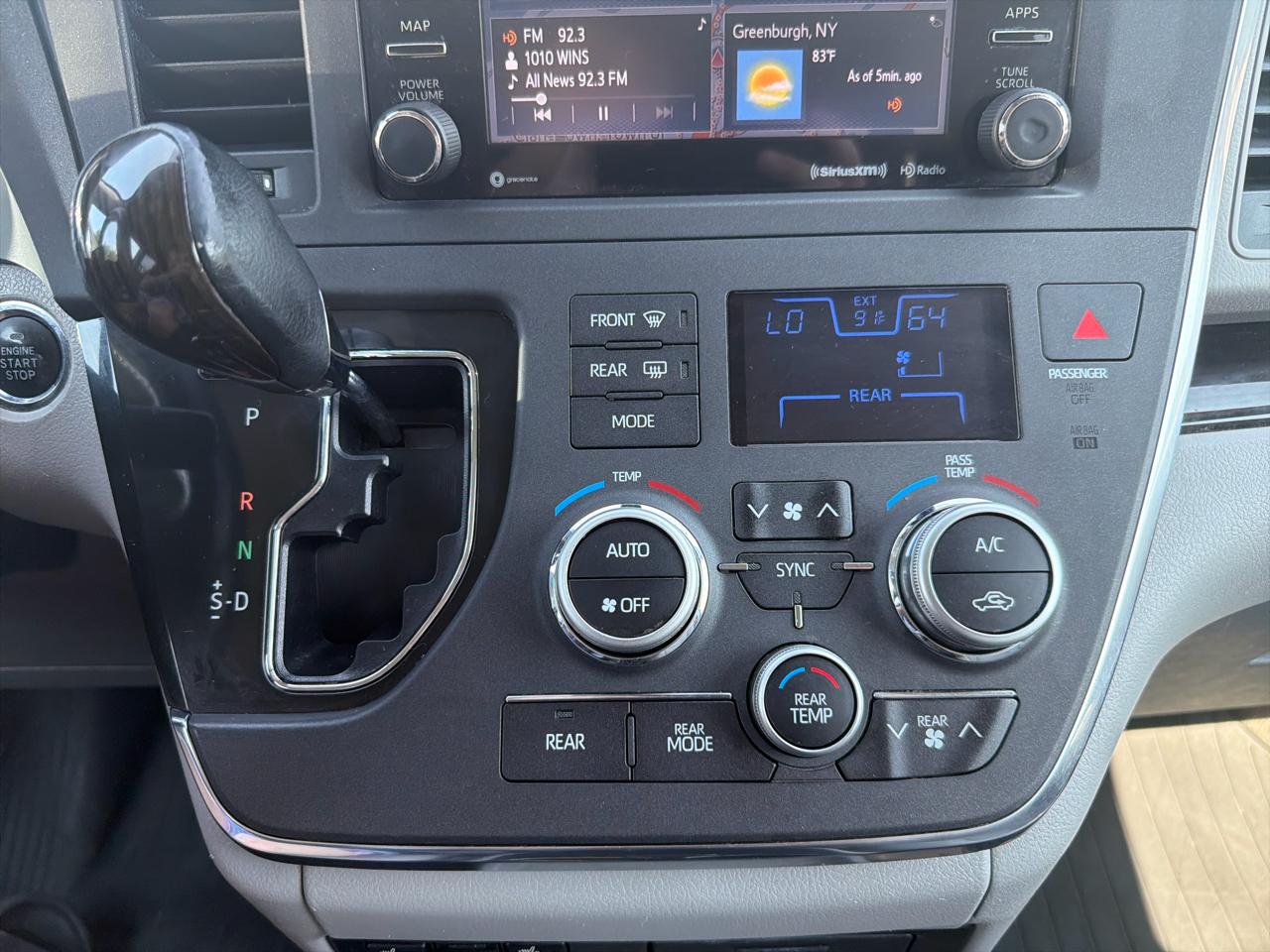 Toyota Sienna Limited Premium AWD 7-Passenger (Natl) 2018