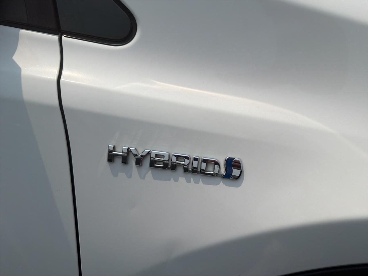 Toyota RAV4 Hybrid AWD 4dr XLE (Natl) 2016